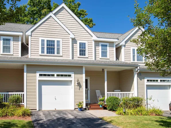 17 Esquire Lane, Merrimack, NH 03054