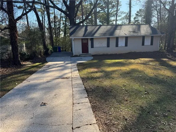 3705 Daisy Dr, Decatur, GA 30032