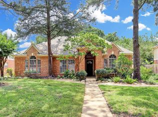 7919 Millbrook Dr, Houston, TX 77095