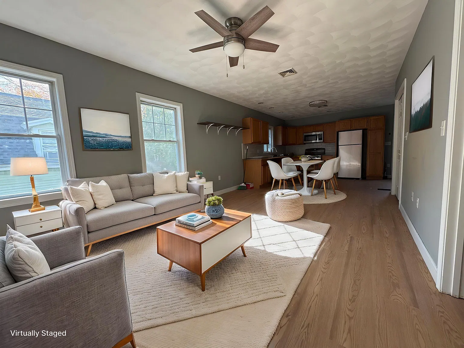3 bed, 1200 sqft, $3,400 — Photo 2