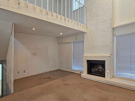 3rd image of 8801 Merion Cir