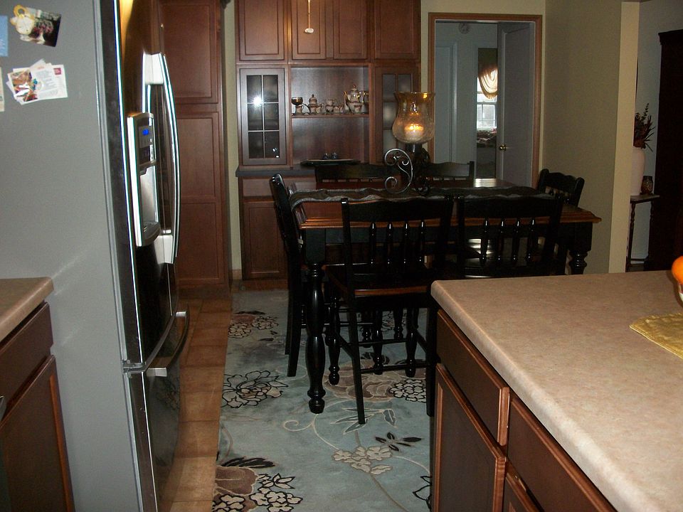2nd image of 231 Mt View St