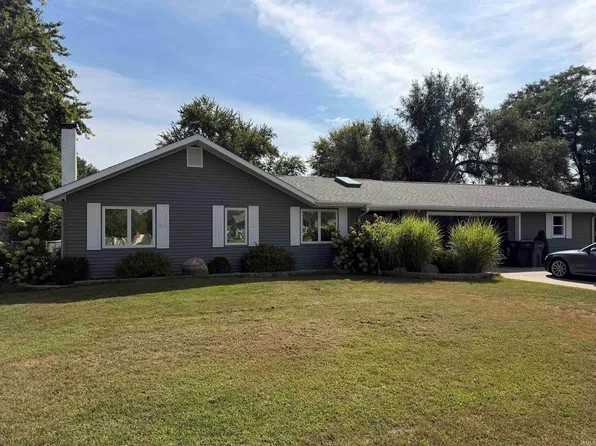 56450 Ellen Ave, Mishawaka, IN 46545