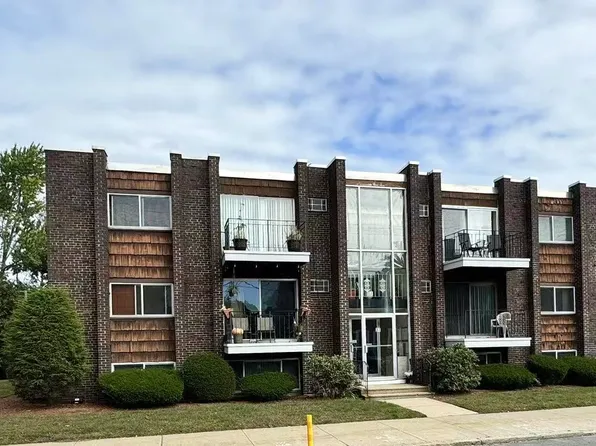 37 South St APT 7, Medford, MA 02155