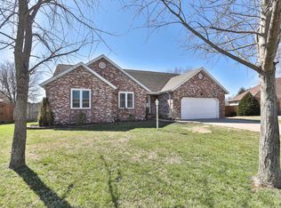 3616 W Suzanne Pl, Springfield, MO 65810