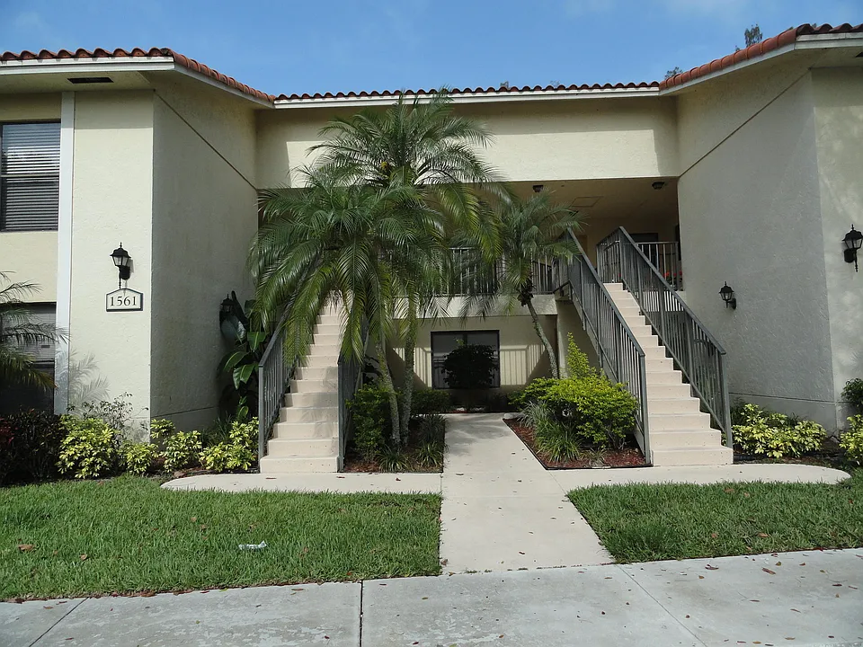 1561 Windorah Way #C