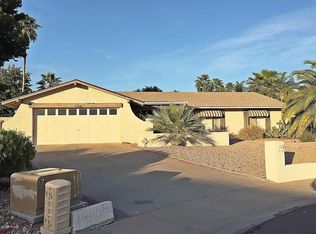 802 E Country Gables Dr, Phoenix, AZ 85022