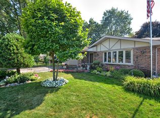 7732 Cronin Ave, Justice, IL 60458