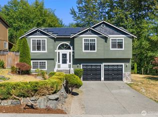19306 Evergreen Dr E, Bonney Lake, WA 98391