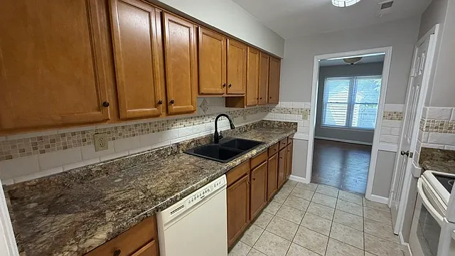 535 Mulligan Dr — Photo 14