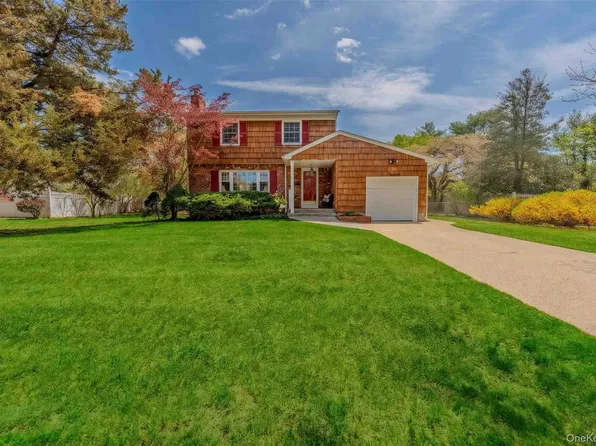 14 Linford Lane, Melville, NY 11747