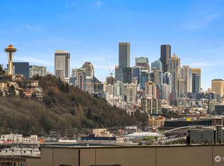 2100 Thorndyke Ave W APT 302, Seattle, WA 98199