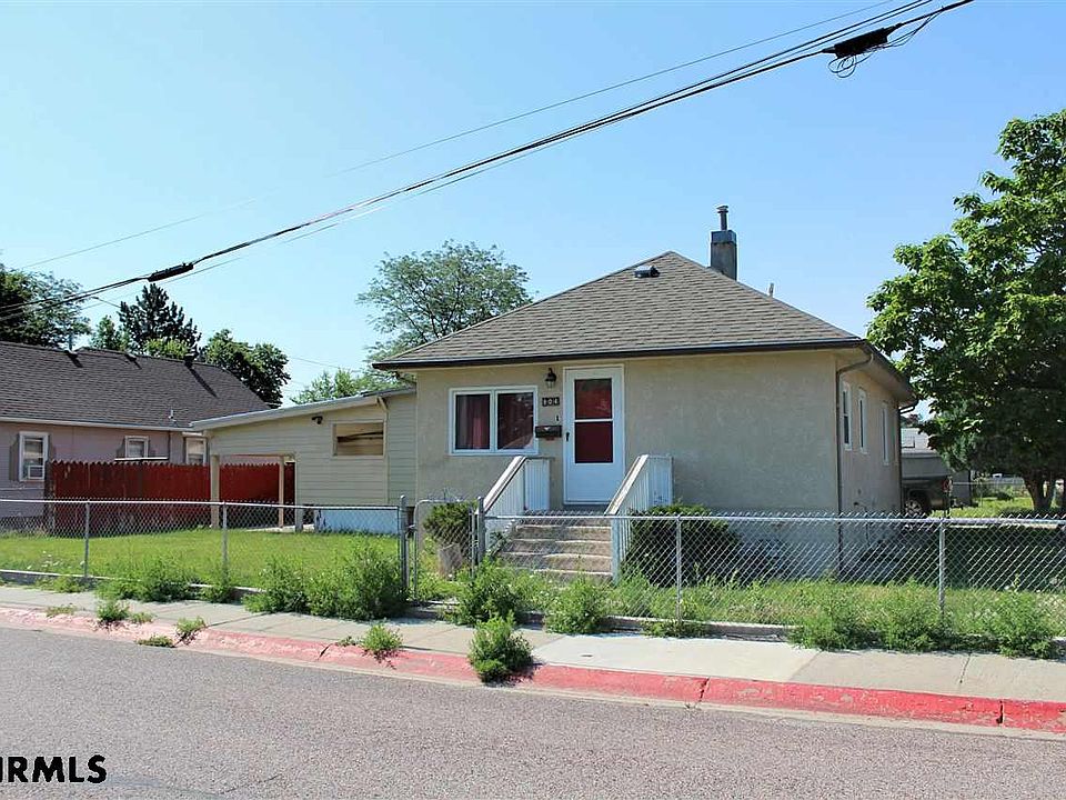 1st image of 804 E 12th St