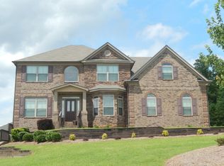 615 Ellamount Ct, Atlanta, GA 30331