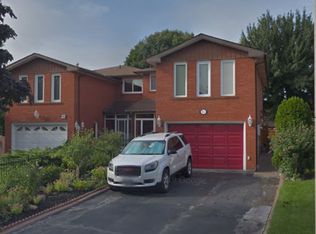 94 Bremen Ln, Mississauga, ON L5M 2N5