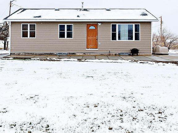 3rd image of 13 Latigo Dr