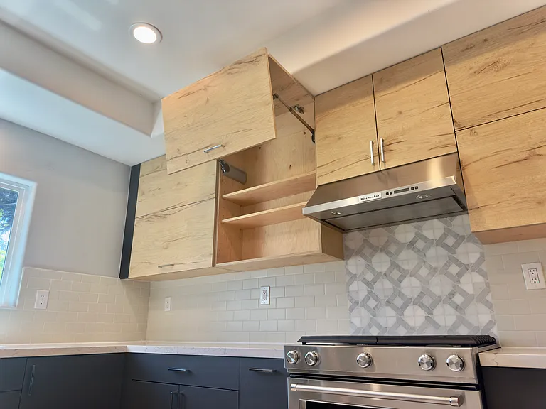 914 Everett Ave — Photo 91