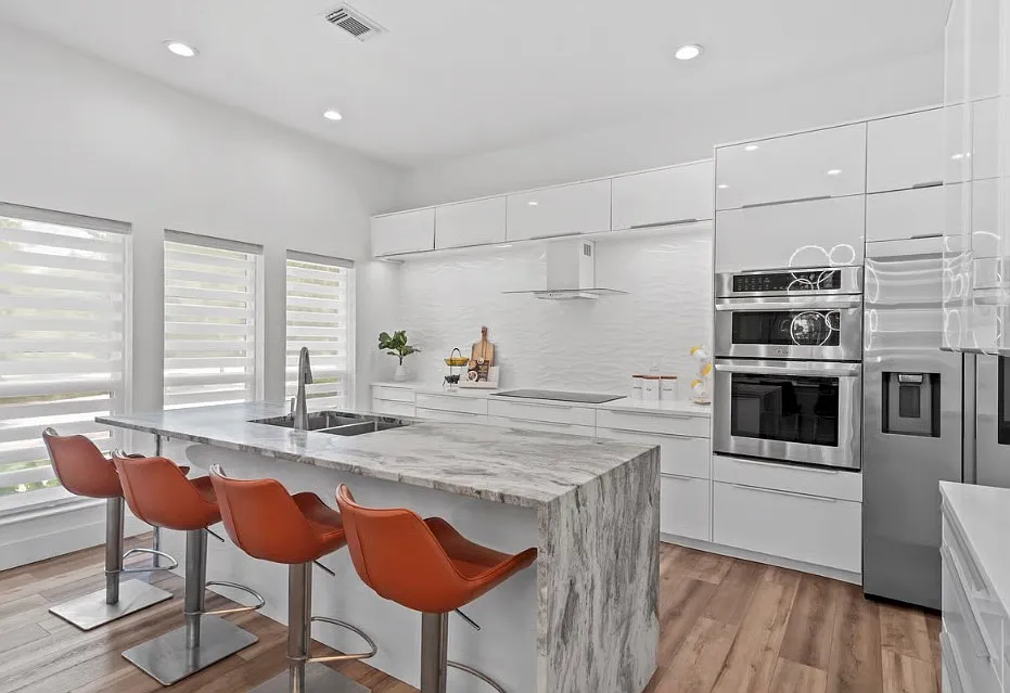 24 Captiva Cir