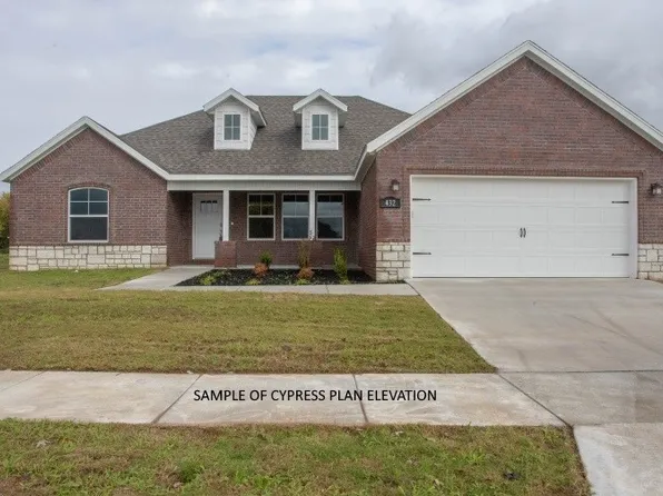 4633 W Triangle St, Fayetteville, AR 72704