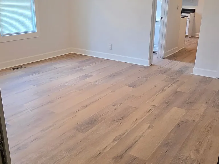 676 Linwood Ave NE #600 — Photo 4