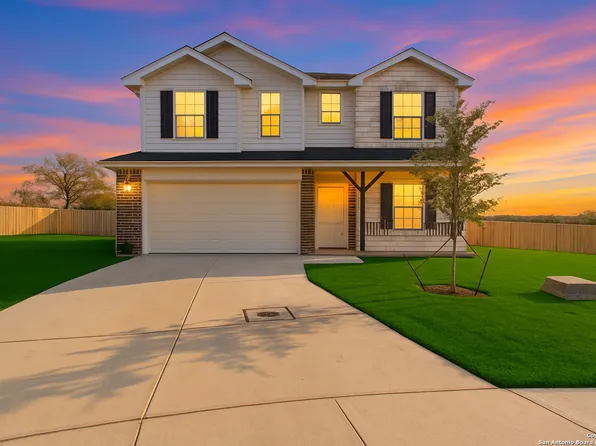 8823 Catnip Pass, Elmendorf, TX 78112