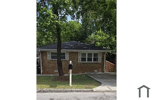 953 Neal St NW Photo 1