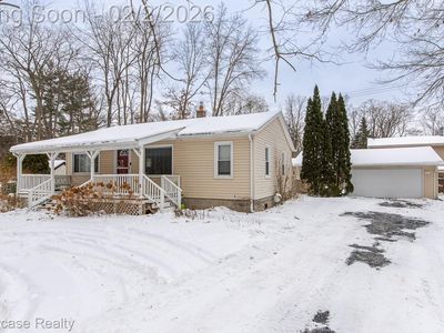 2161 E Euna, Wixom, MI, 48393