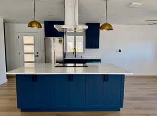 3930 E Eden Roc Cir, Tampa, FL 33634