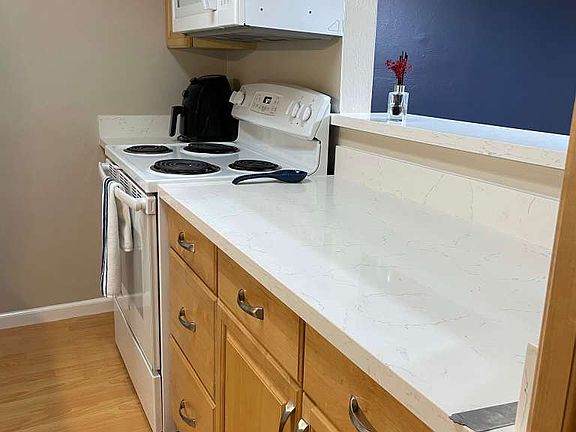 3rd image of 1720 Laguna St APT G