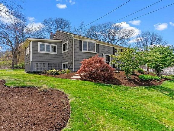 4th image of 200 Fleetwood Dr