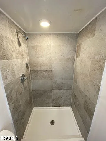 2 bed, 1.0 bath, 450 sqft, $1,050 — Photo 4