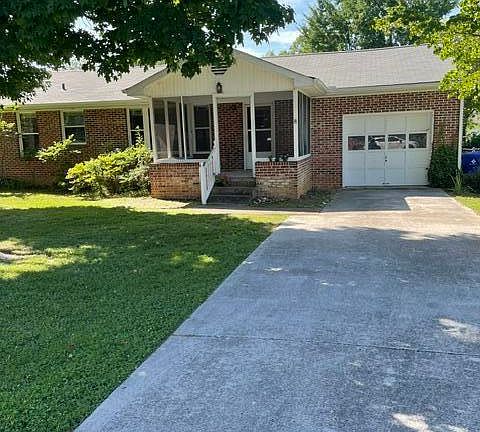 2nd image of 407 Highland Dr