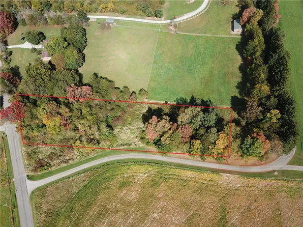 177 Iron Bridge Rd S, Freeport, PA 16229