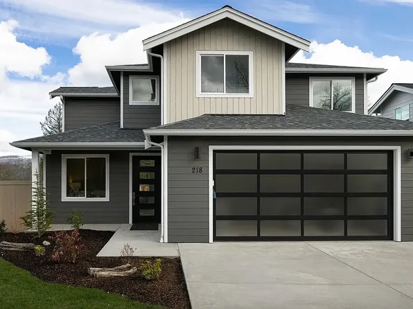218 N 54th Pl, Mount Vernon, WA 98273