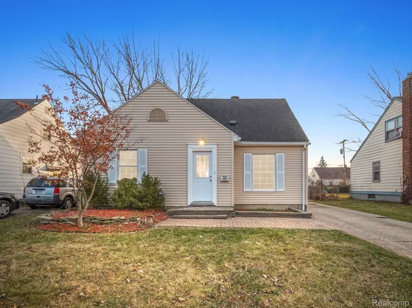 1705 Oxford Rd, Berkley, MI 48072