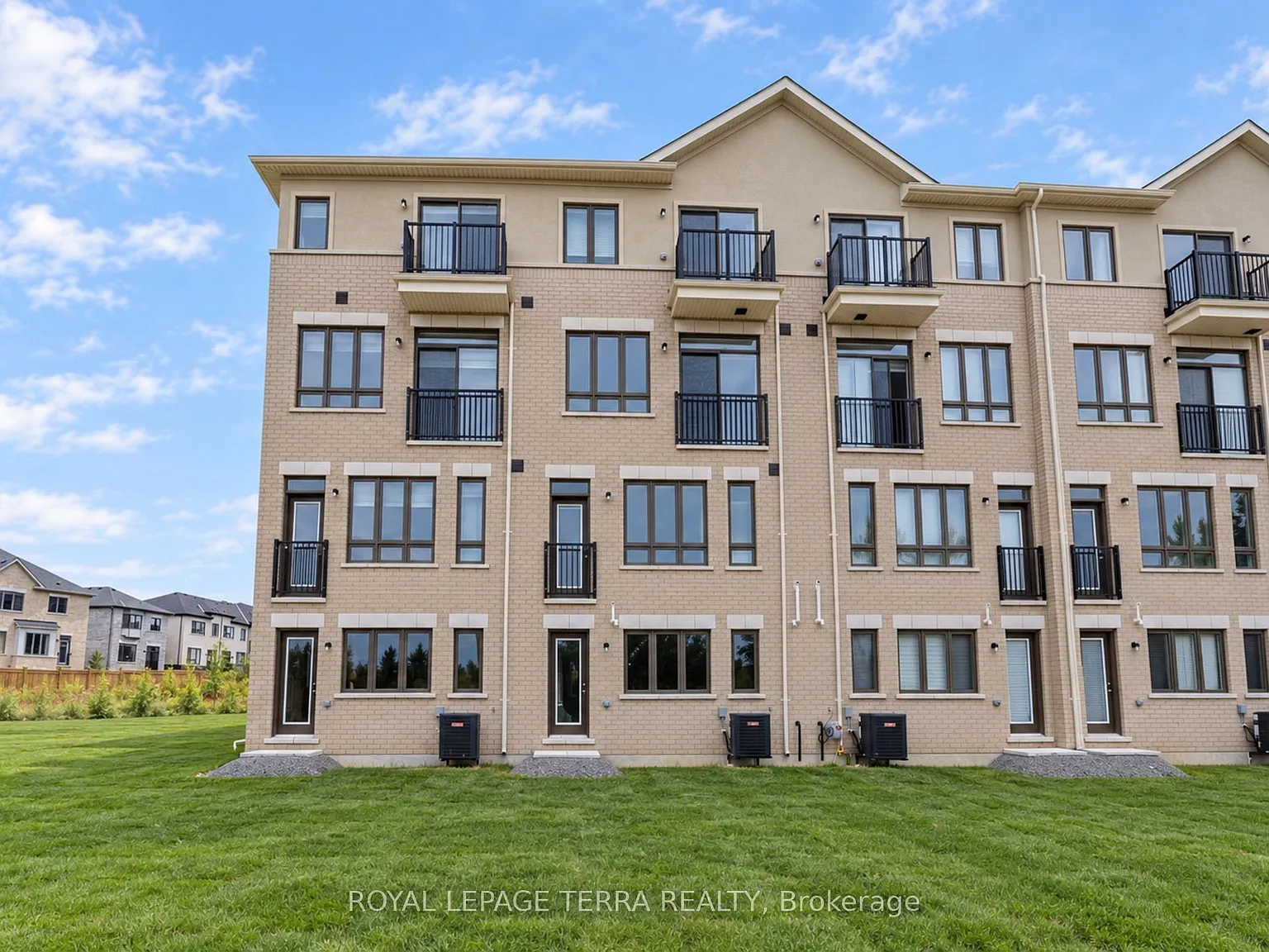 5 bed, $3,500 — Photo 4