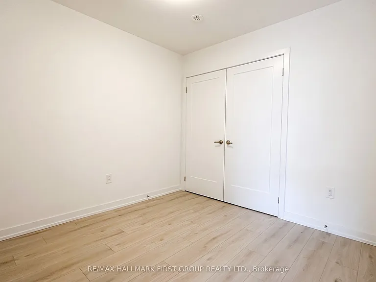 25 Palace St #P32 — Photo 6