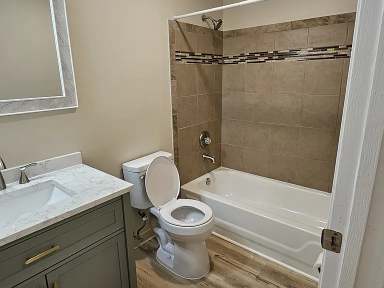 1150 Witt Rd — Photo 8