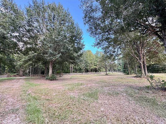 2nd image of 640 County Road 306