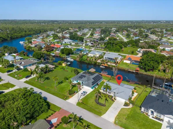 160 NE Twylite Terrace, Port St Lucie, FL 34983