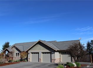 660 Happy View Ln, Sequim, WA 98382