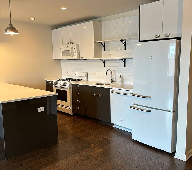 1st image of 131 Newberry Ave #309