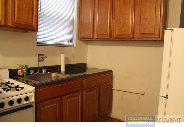 1st image of 675 9th Ave APT 2C