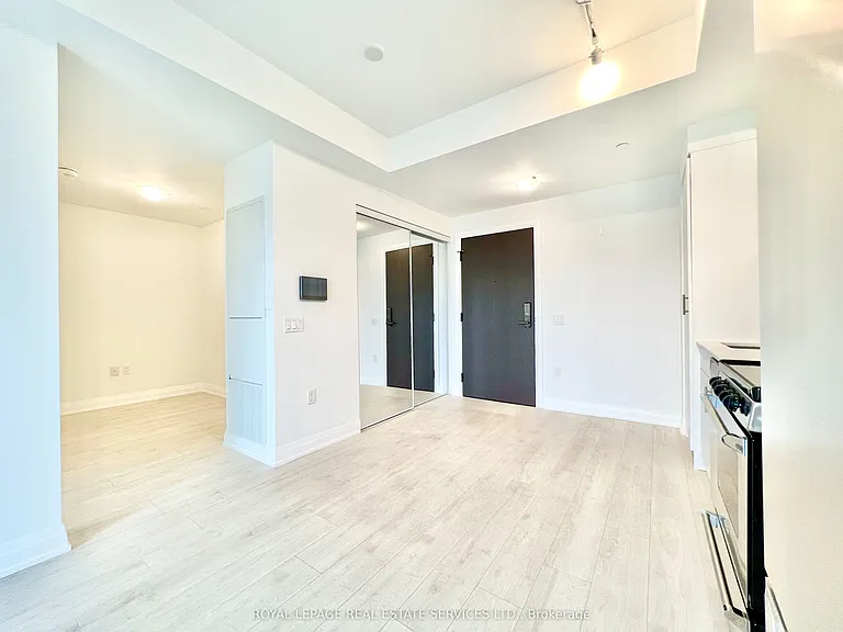 412 Silver Maple Rd #308 — Photo 20