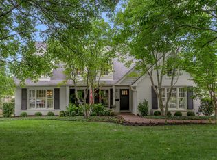 524 Clinton Rd, Lexington, KY 40502