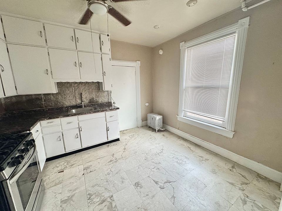 1st image of 501 N Weber St APT 1