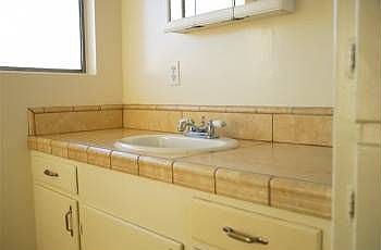 3rd image of 230 S Del Mar Ave APT 8