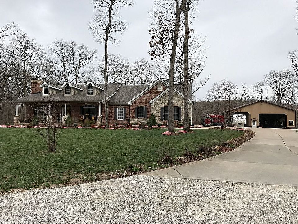 2nd image of 74 Rustic Lodge Ln