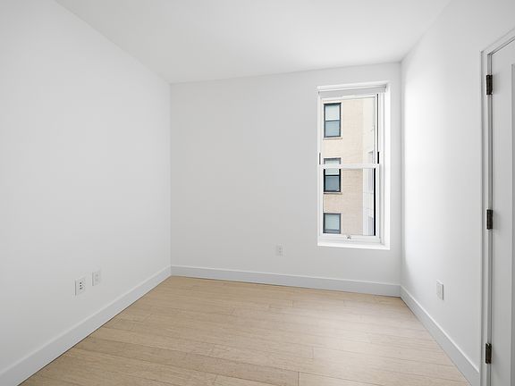 4th image of 30 Morningside Dr APT 429