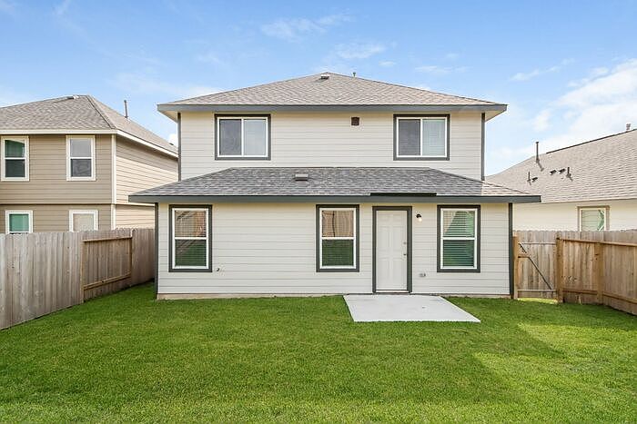 2nd image of 1228 Narrow Heights Dr